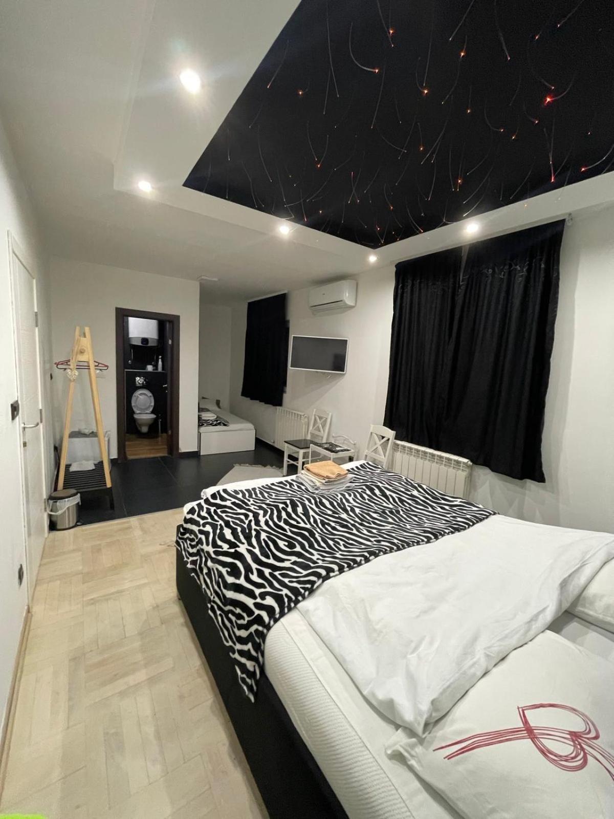 Airport Apartments Beograd Phòng bức ảnh