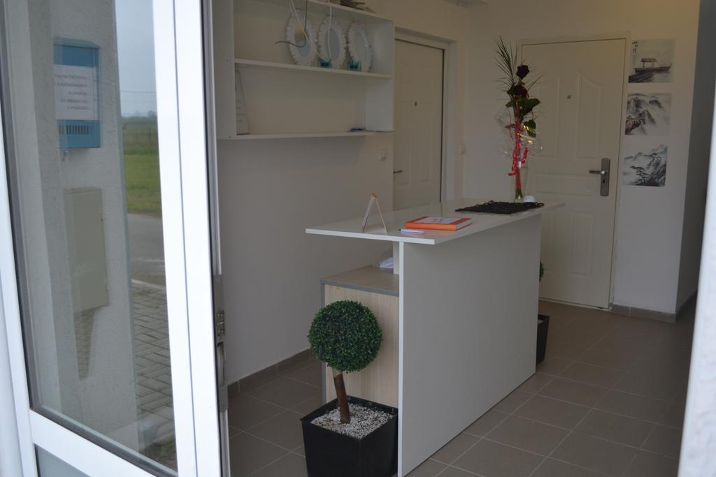 Airport Apartments Beograd Ngoại thất bức ảnh