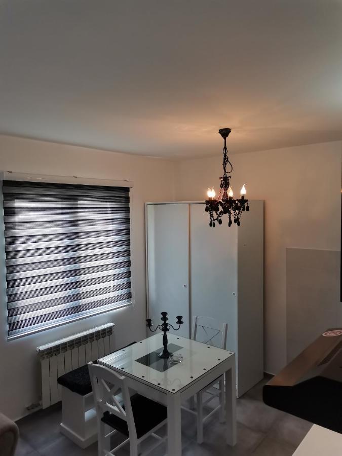 Airport Apartments Beograd Ngoại thất bức ảnh