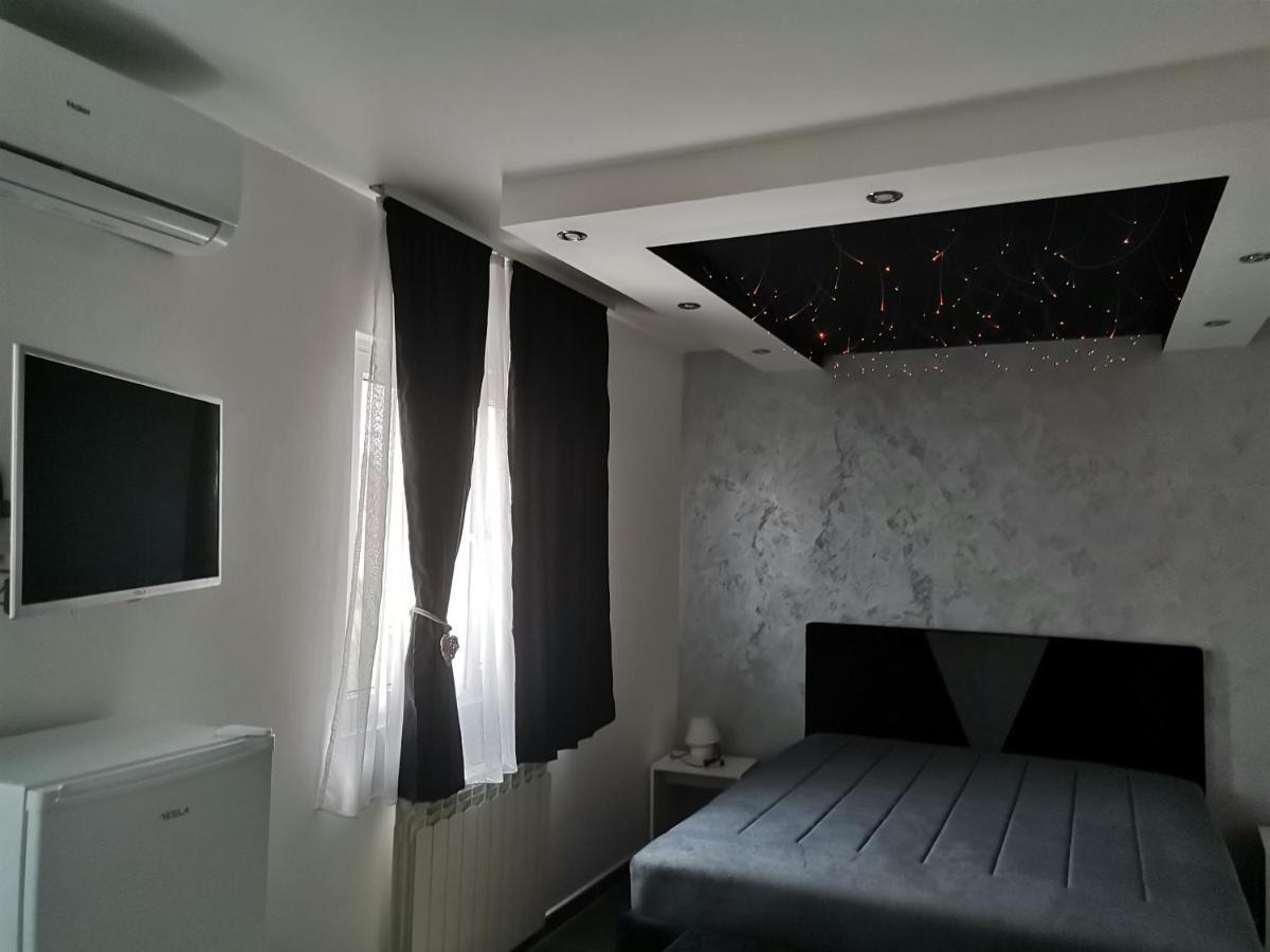 Airport Apartments Beograd Ngoại thất bức ảnh