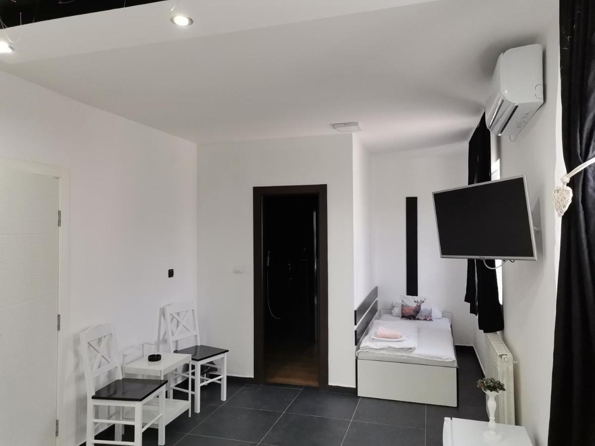 Airport Apartments Beograd Ngoại thất bức ảnh